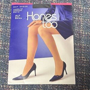 New Hanes Too day sheer control top pantyhose sandalfoot black